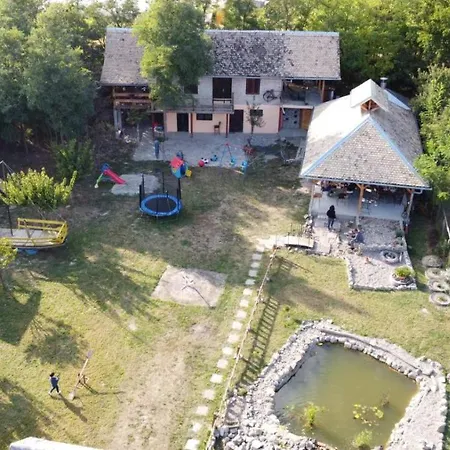 Seosko Domacinstvo-nedodjija アパティン