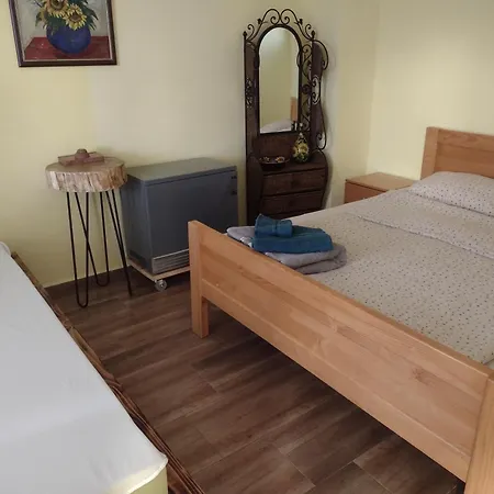 Seosko Domacinstvo-nedodjija Lantställe